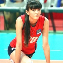Sabina-Altynbekova-atlet-voli-Kazakhstan-cantik-berkaus-merah